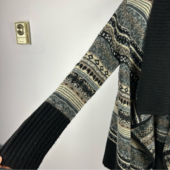 Kenzie Wide Collar Cardigan Size Large - Picture 5 of 10